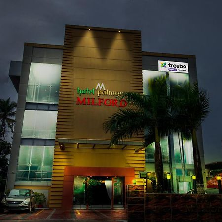 Treebo Premium Palmyra Milford, 2 Km From Alleppey Beach Alappuzha Esterno foto
